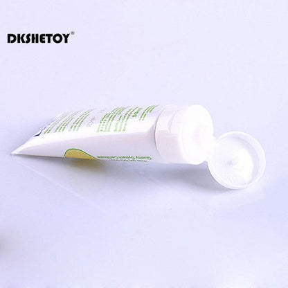 Texture and consistency of lubricant on surface
