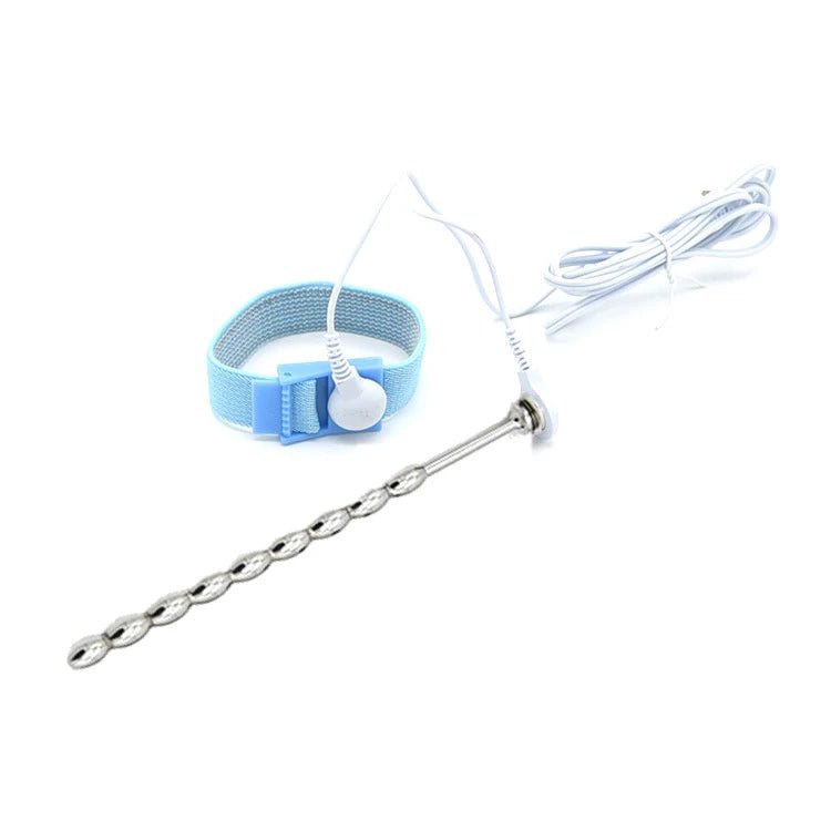 Accessories and cables included