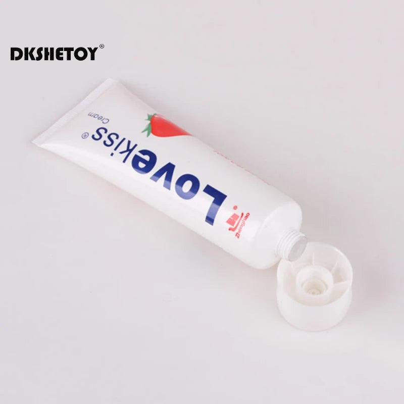Lubricant bottle with cap detail