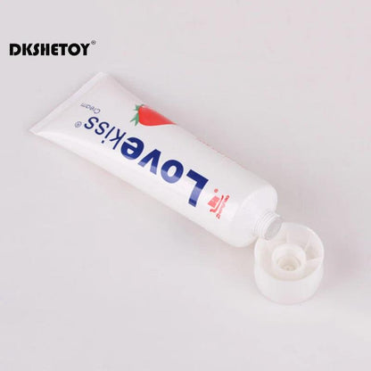 Lubricant bottle with cap detail