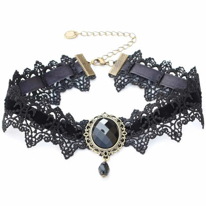 Adjustable buckle or closure detail
