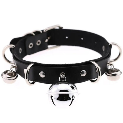 Restraint or cuff detail on bondage set