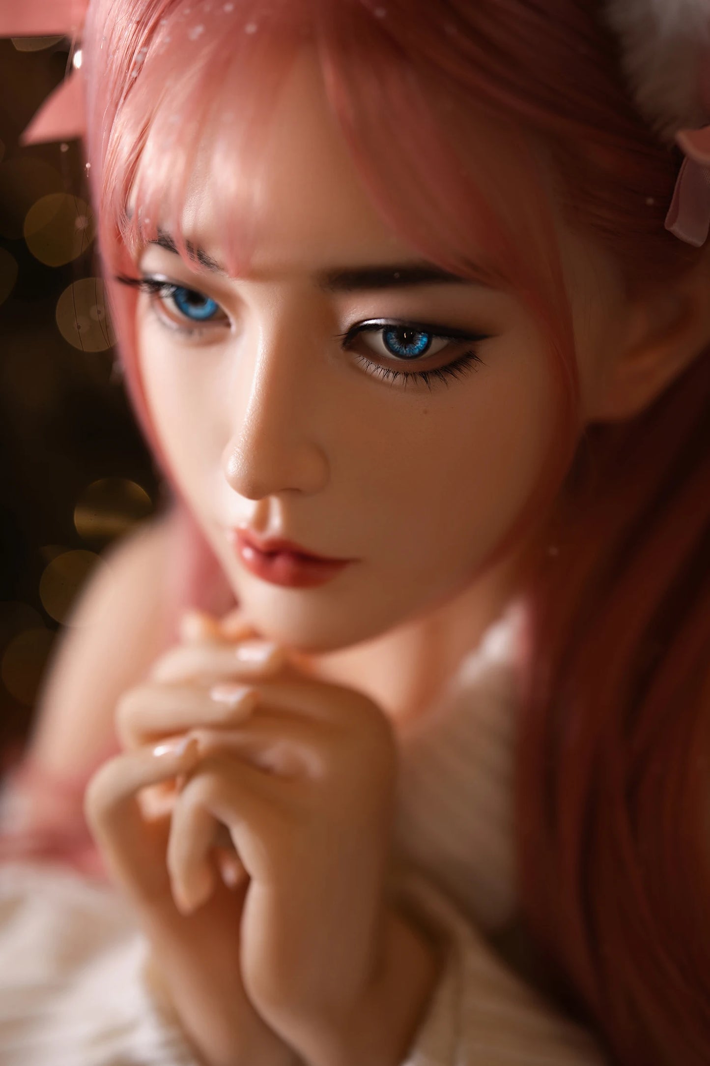Rear view of adult companion figure