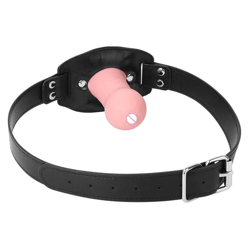 Adjustable buckle or closure detail