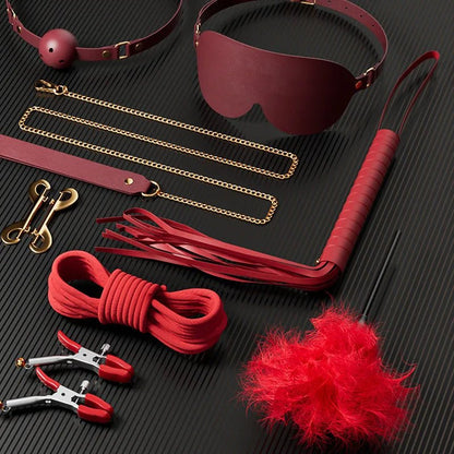 Adjustable buckle or closure detail