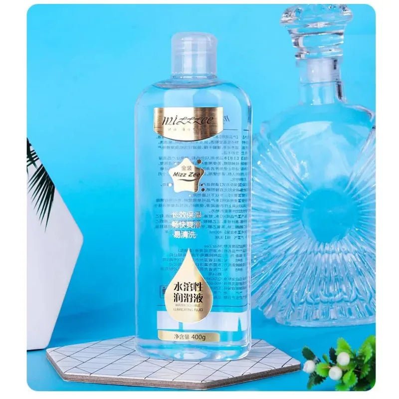 Lubricant bottle with cap detail