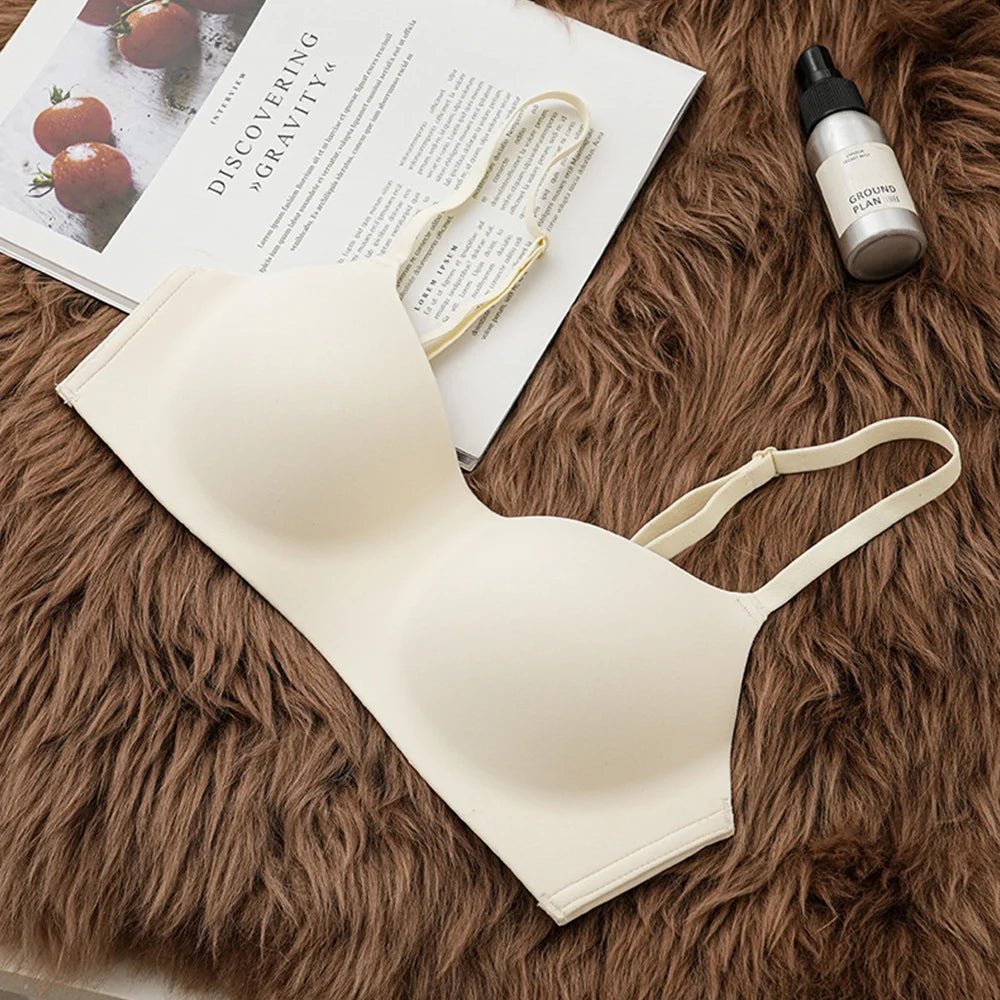 Packaging and accessories included with women's bras breathable seamless push-up tube top