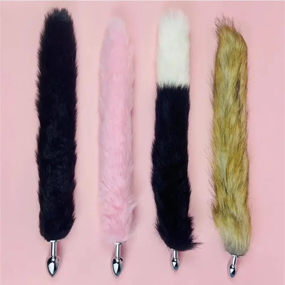 Size comparison of small fox tail plug