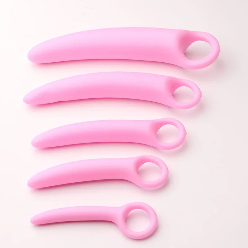 Base close-up of silicone crescent plug