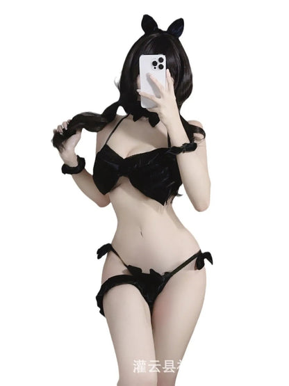 Colour variants available for this lingerie