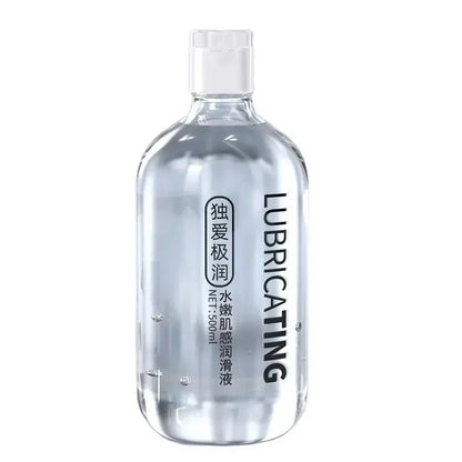 Lubricant bottle with cap detail