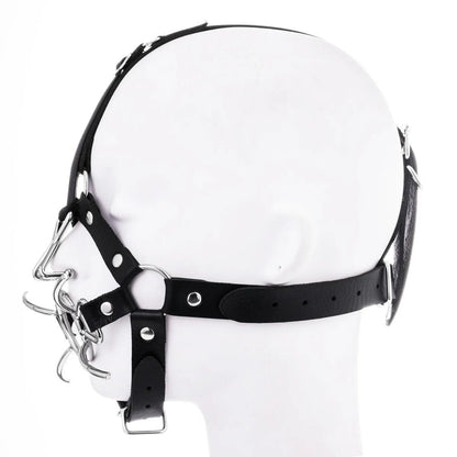 Adjustable buckle or closure detail