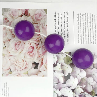Kegel exercise set with multiple pieces