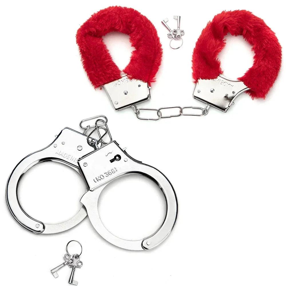 Restraint or cuff detail on bondage set