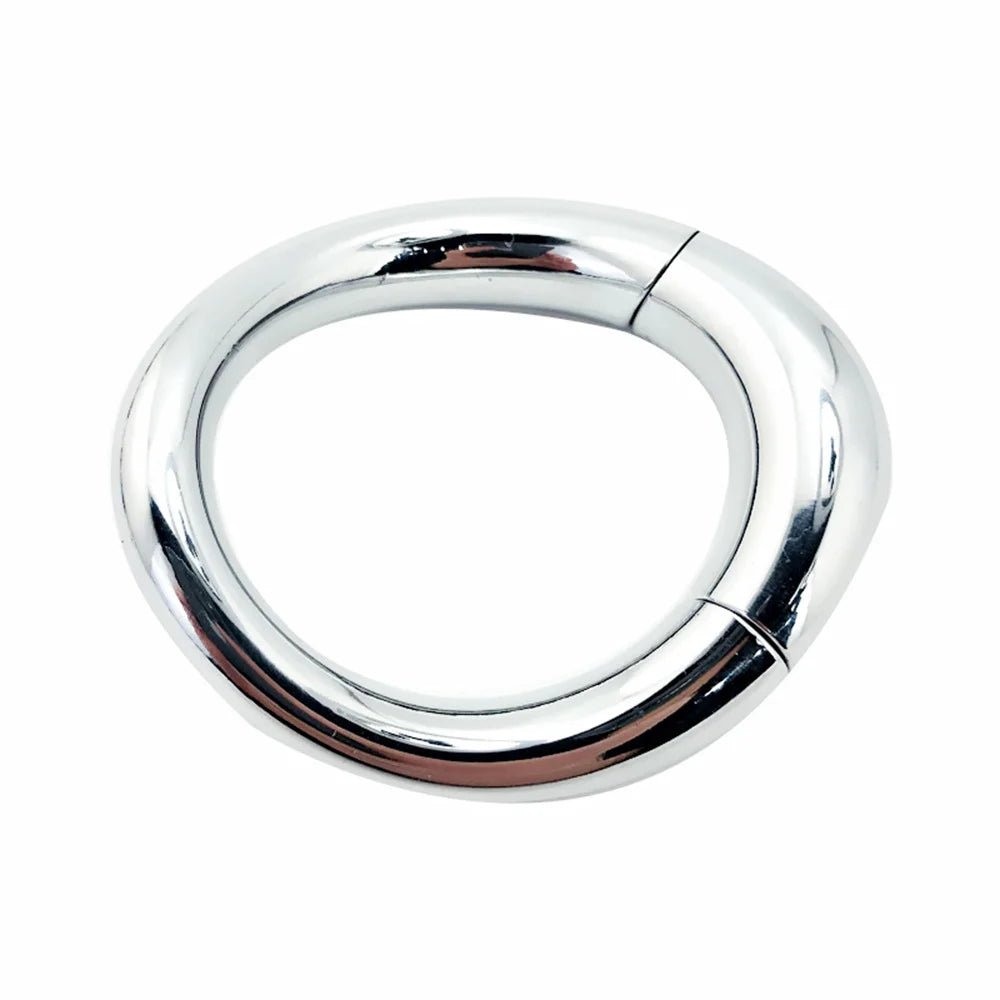 Set of rings displayed together in size order