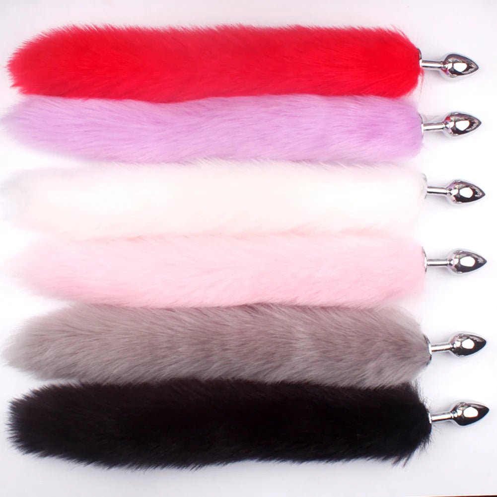 Size options for fox tail metal plug