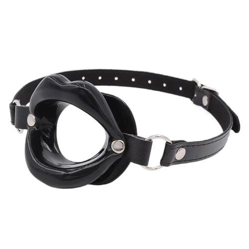 Restraint or cuff detail on bondage set