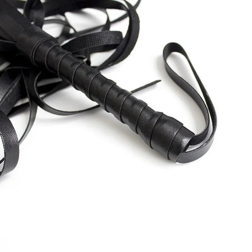 Bondage accessory   product overview on neutral background