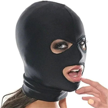 Bondage accessory   product overview on neutral background
