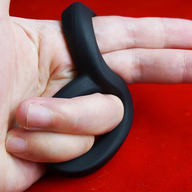 Size comparison of tugger balls stretcher dual support device for pleasure with scale reference