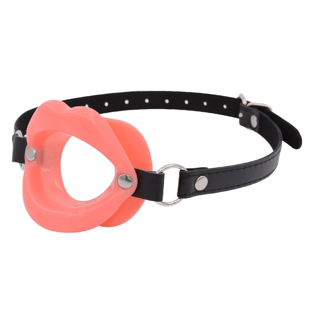 Adjustable buckle or closure detail