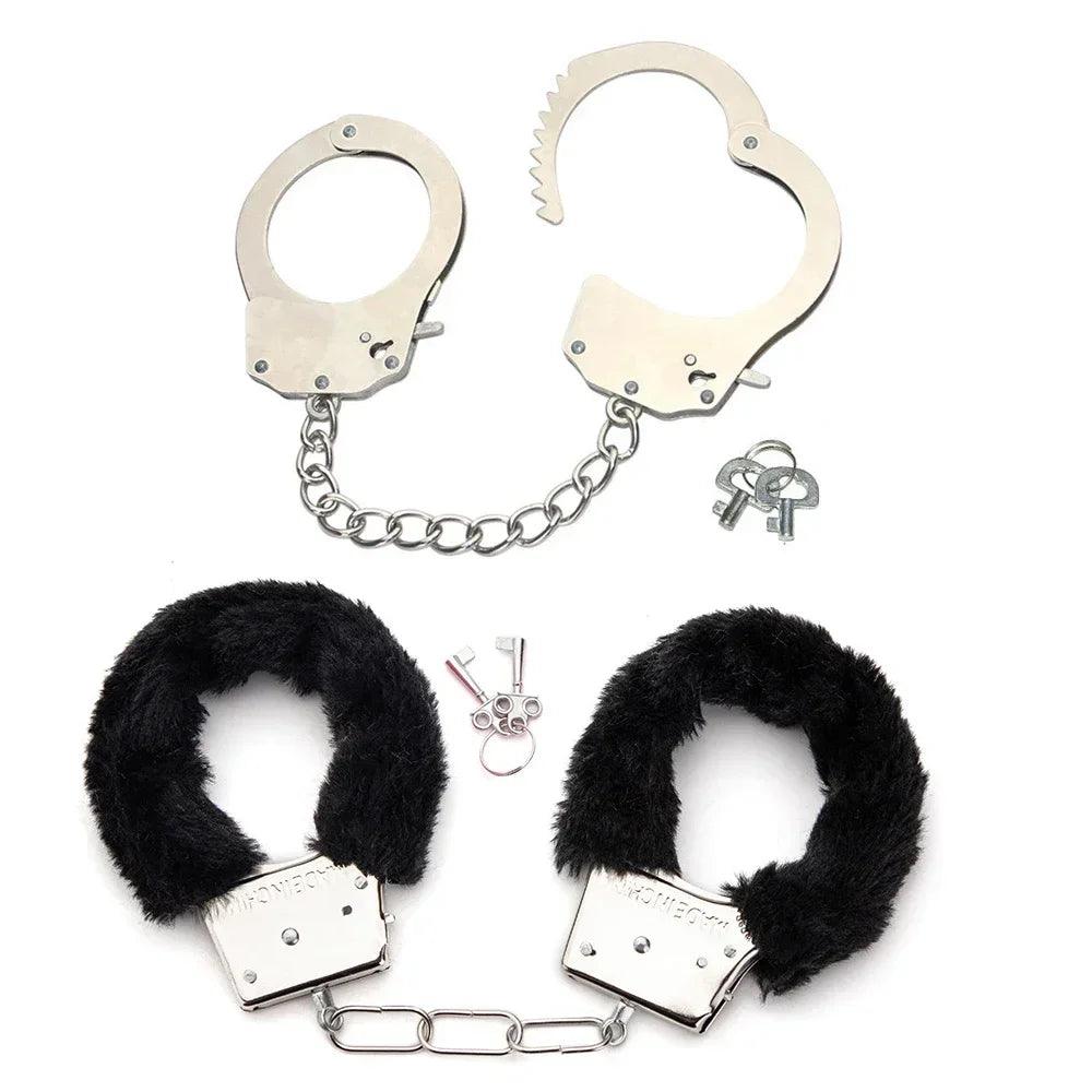 Bondage accessory   product overview on neutral background