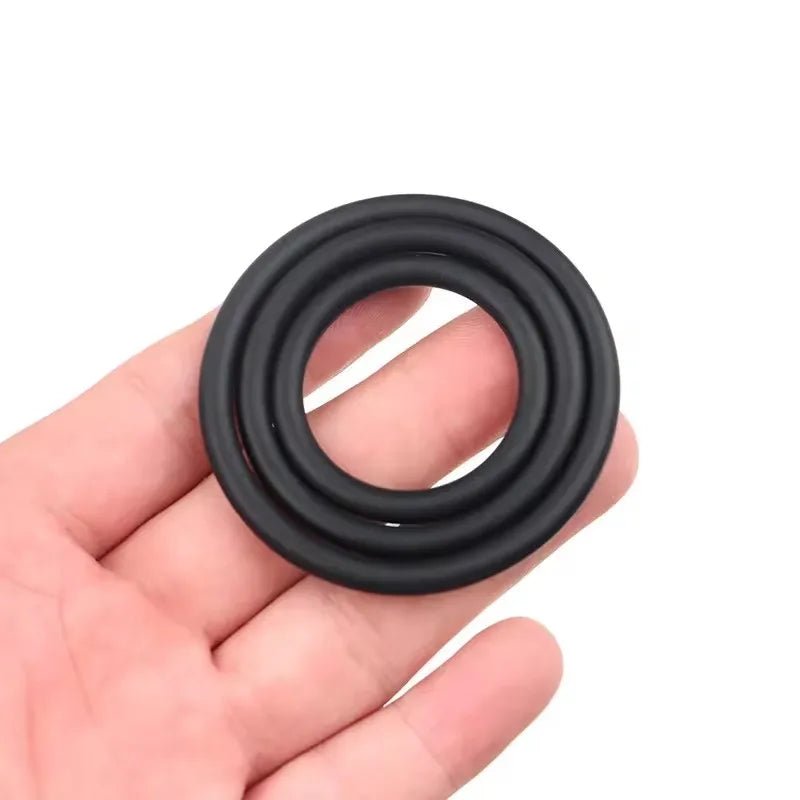 Size variants available for this ring