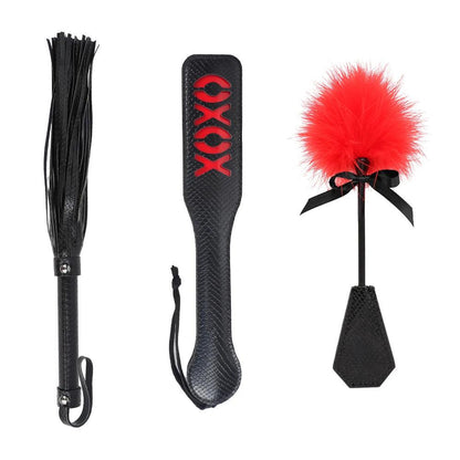 Bondage accessory   product overview on neutral background