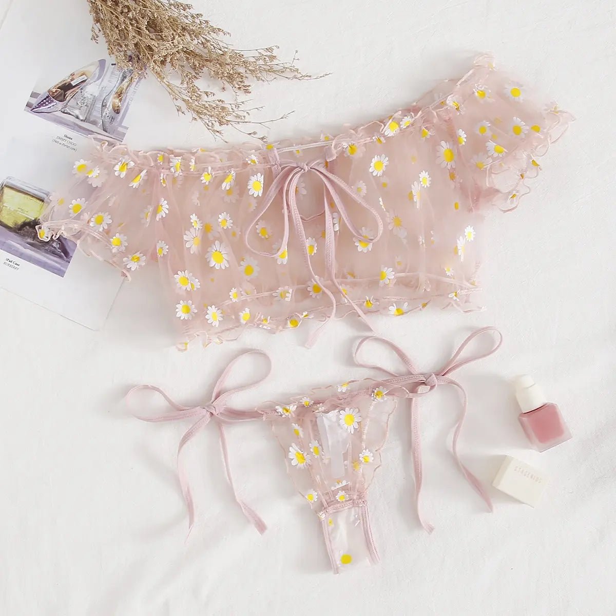 Colour variants available for this lingerie